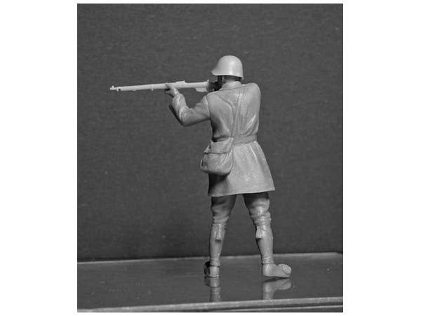 ICM 1/35 Greek Evzones (1940-1941) (4 figures) | 4823044403417