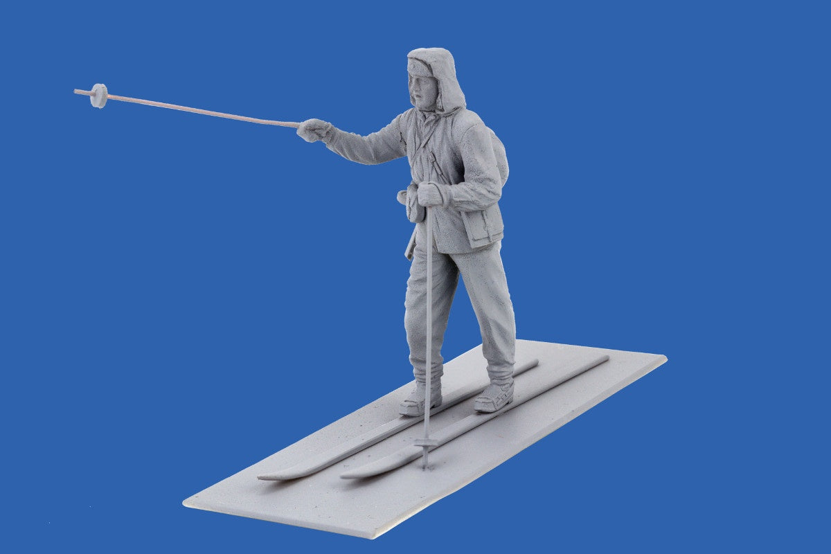 ICM 1/35 Finnish Riflemen (Winter 1940) (4 figures - 3 rifleman, 1 reindeer) | 4823044404186