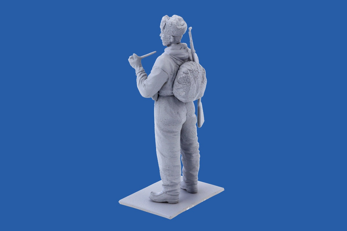 ICM 1/35 Finnish Riflemen (Winter 1940) (4 figures - 3 rifleman, 1 reindeer) | 4823044404186