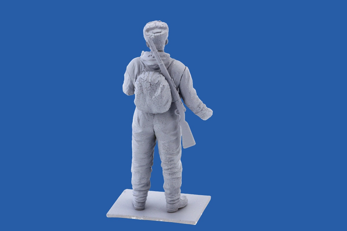 ICM 1/35 Finnish Riflemen (Winter 1940) (4 figures - 3 rifleman, 1 reindeer) | 4823044404186