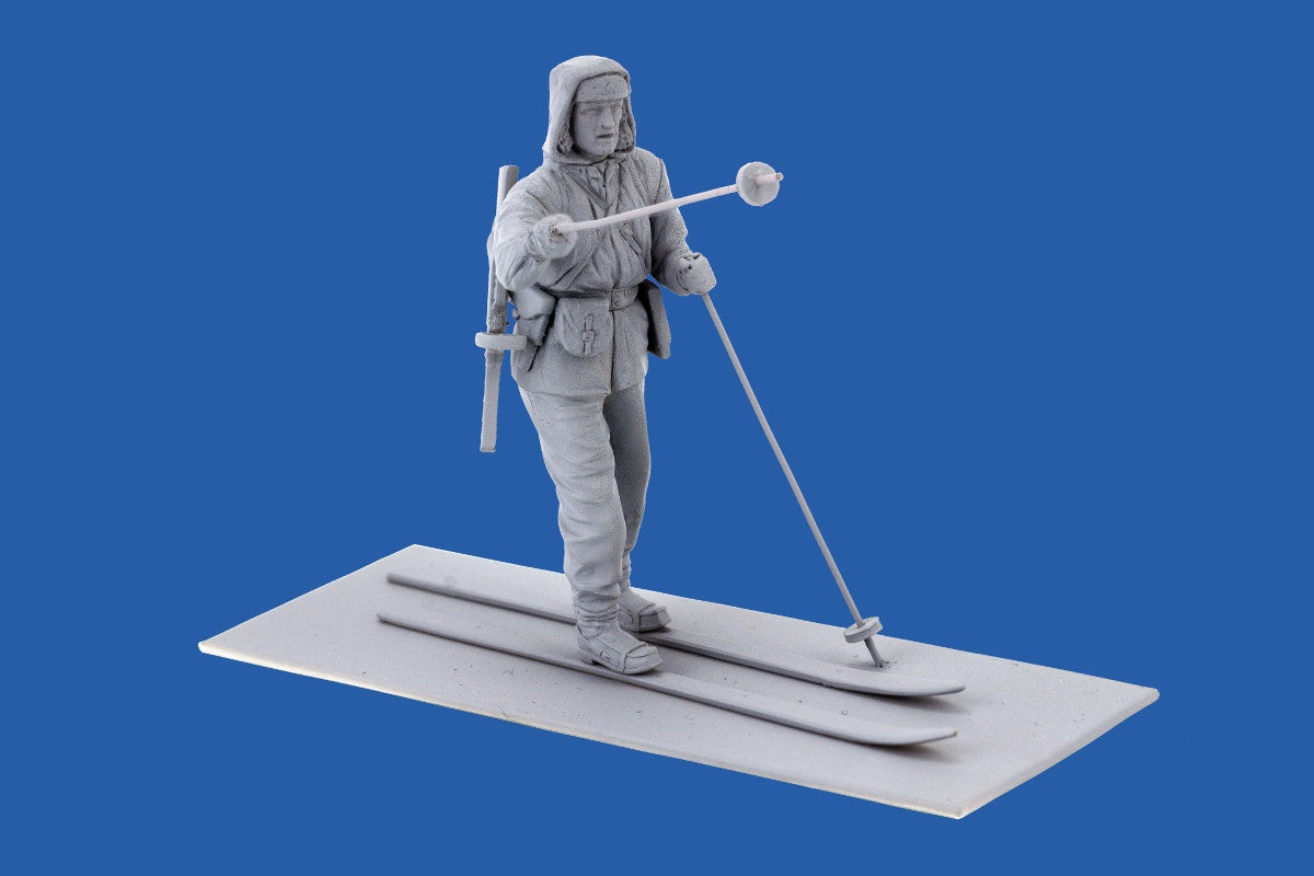 ICM 1/35 Finnish Riflemen (Winter 1940) (4 figures - 3 rifleman, 1 reindeer) | 4823044404186