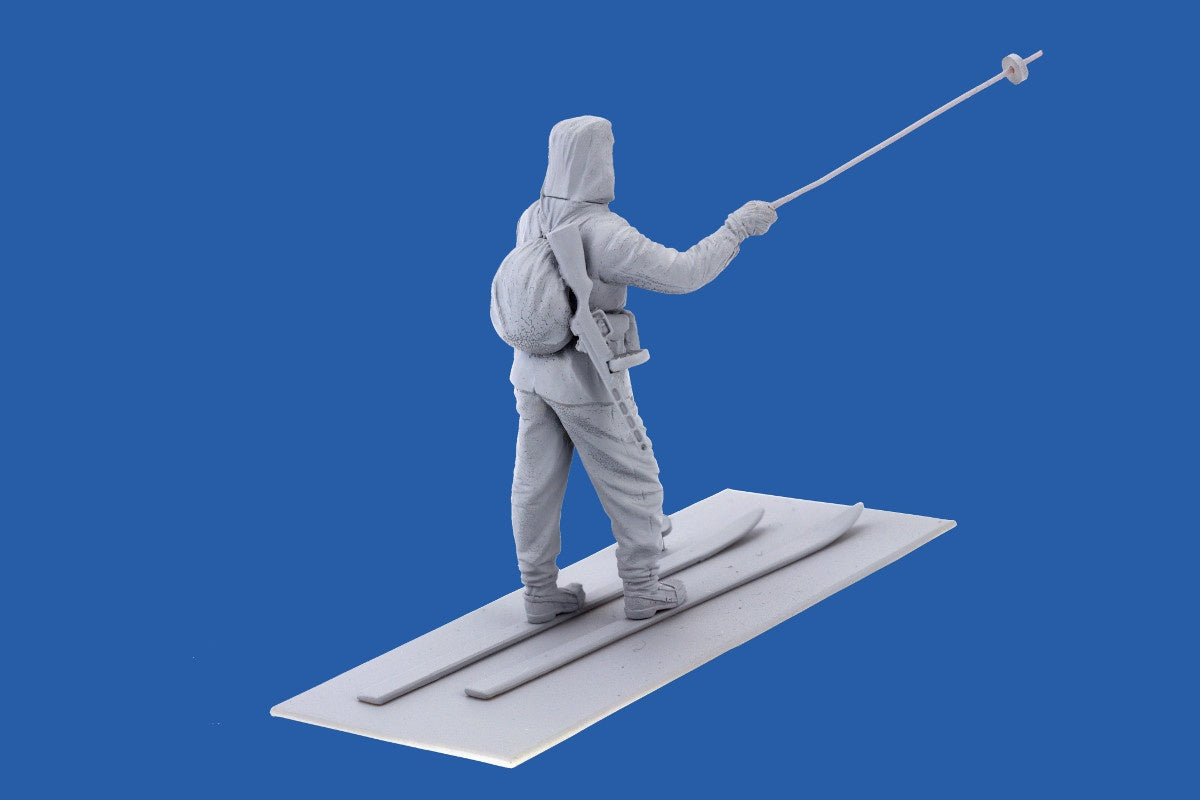 ICM 1/35 Finnish Riflemen (Winter 1940) (4 figures - 3 rifleman, 1 reindeer) | 4823044404186