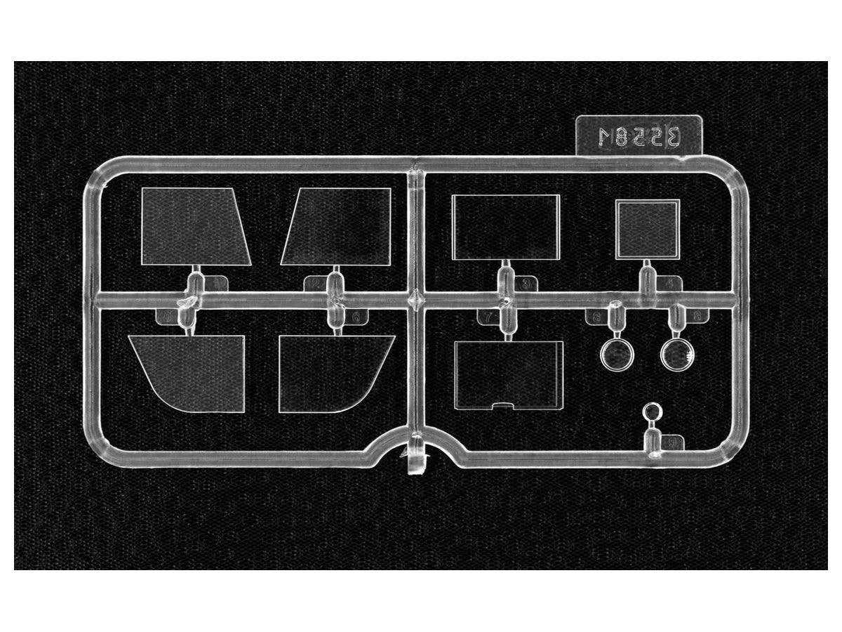 ICM 1/35 le.gl.Einheitz-Pkw Kfz.2, WWII German Light Radio Communication Car | 4823044405992