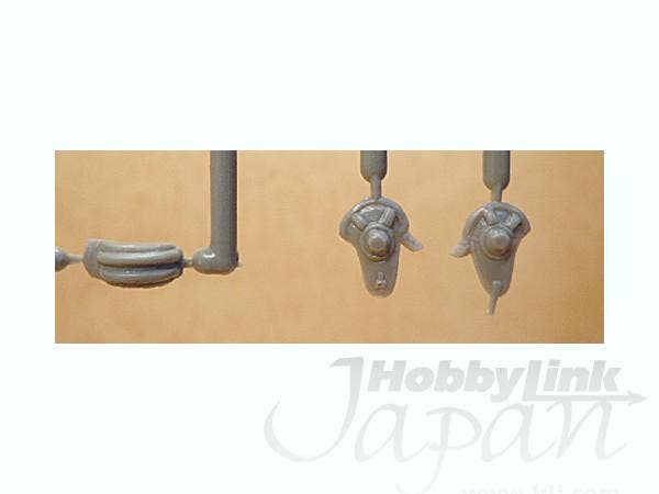 ICM 1/35 Soviet Tank Crew (1979-1988) (3 tankmen) | 4823044400751