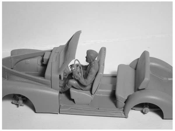 ICM 1/35 RKKA Drivers (1943-1945) (2 figures) | 4823044405237