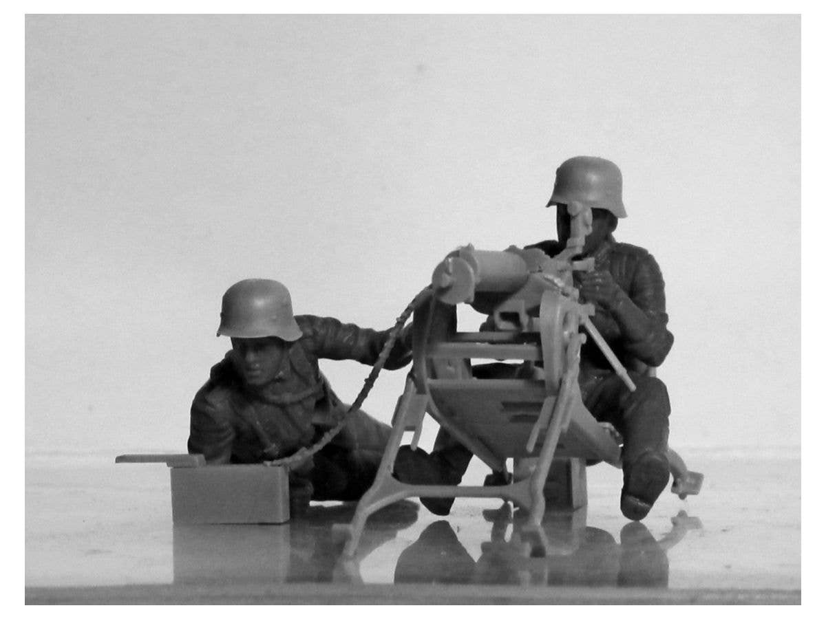 ICM 1/35 WWII German MG08 MG Team (2 figures) (100% new molds) | 4823044405602