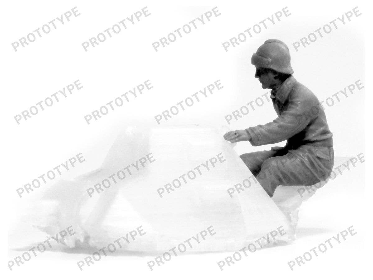 ICM 1/35 WWII French Tank Crew (4 figures) (100% new molds) | 4823044406142