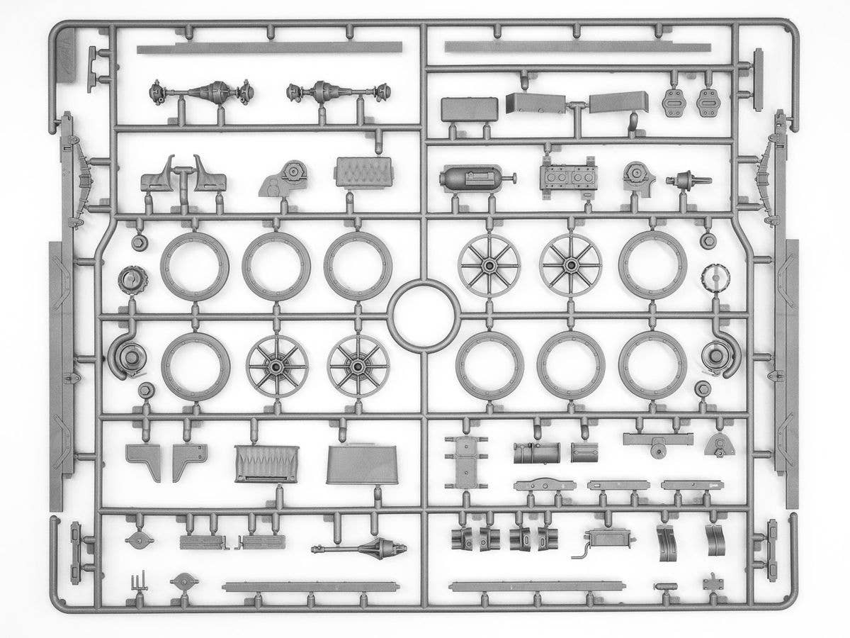 ICM 1/35 FWD Type B, WWI US Ammunition Truck | 4823044410200