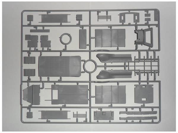 ICM 1/35 Model T 1917 Ambulance, WWI American Car | 4823044404056