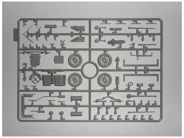 ICM 1/35 Model T 1917 Ambulance, WWI American Car | 4823044404056