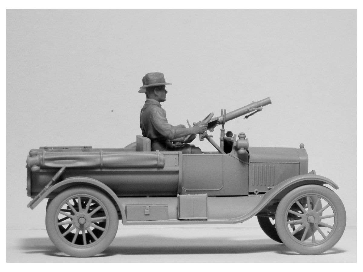 ICM 1/35 ANZAC Drivers (1917-1918) (2 figures) (100% new molds) | 4823044405558