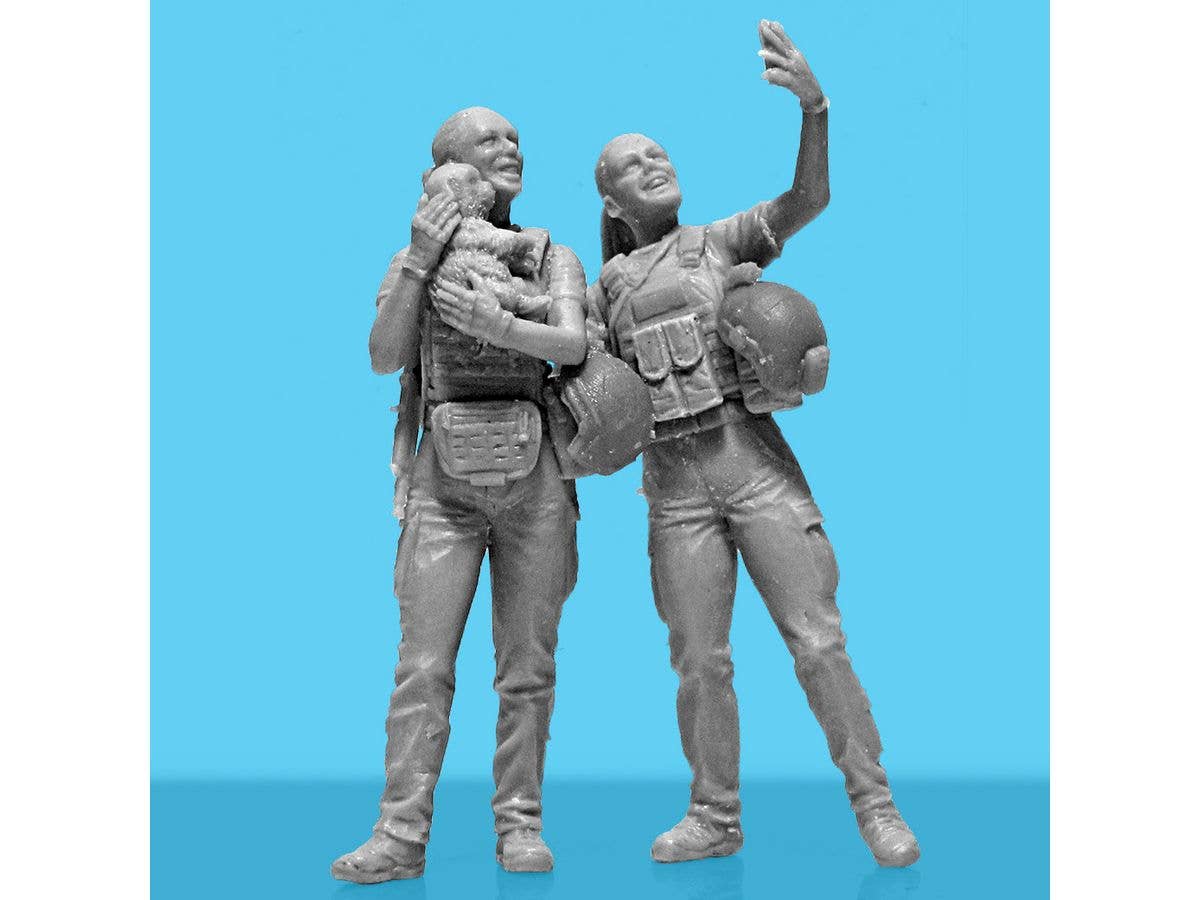 ICM 1/35 ''War has no gender'. Female servicemen of the Armed Forces of Ukraine (100% new molds) | 4823044410163