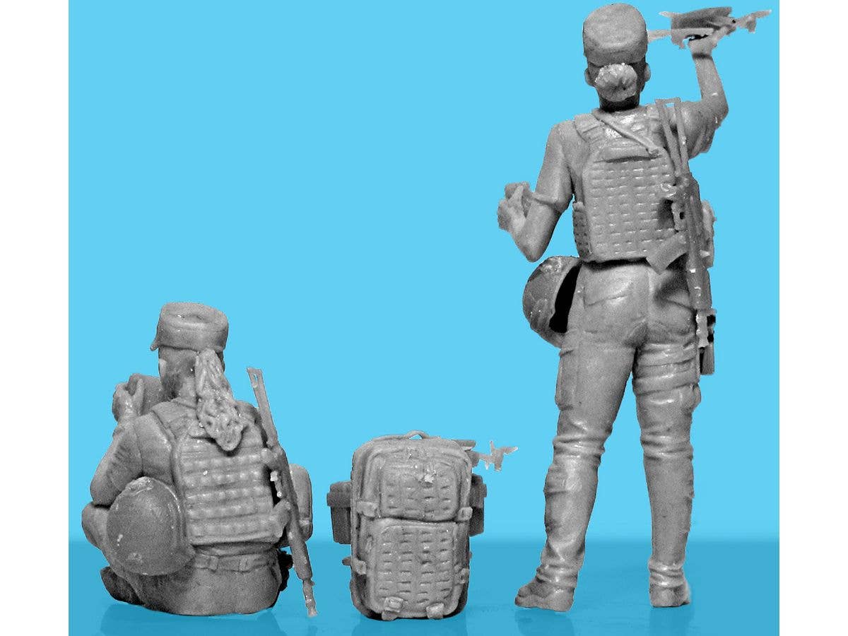 ICM 1/35 ''War has no gender'. Female servicemen of the Armed Forces of Ukraine (100% new molds) | 4823044410163