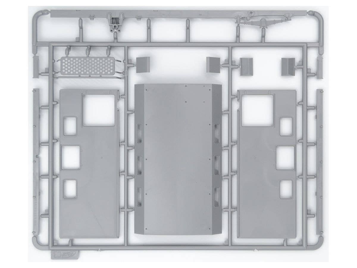 ICM 1/35 Chernobyl#1. Radiation Monitoring Station (ZiL-131KShM truck & 5 figures & diorama base with background) | 4823044406166
