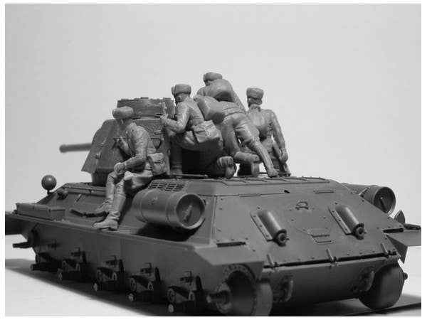 ICM 1/35 Soviet Tank Riders (1943-1945) (4 figures) | 4823044404650