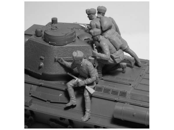 ICM 1/35 Soviet Tank Riders (1943-1945) (4 figures) | 4823044404650
