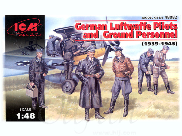 ICM 1/48 German Luftwaffe Pilots and Ground Personnel (1939-1945)  (7 figures - 3 pilots, 4 mechanics) | 4823044401284