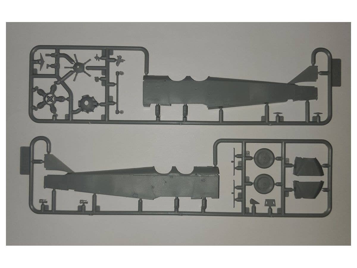 ICM 1/48 U-2/Po-2VS with Soviet Pilots & GP (1943-1945) | 4823044405749