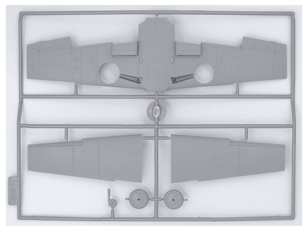 ICM 1/48 Bf 109F-4 with German Ground Personnel | 4823044406340
