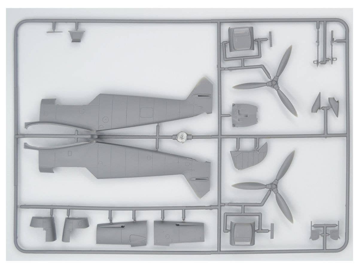 ICM 1/48 Bf 109F-4 with German Ground Personnel | 4823044406340