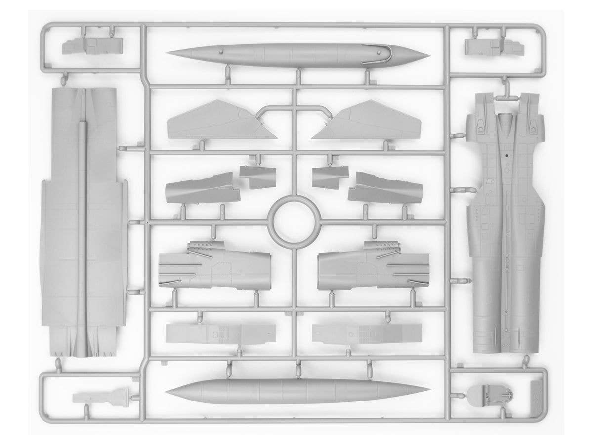 ICM 1/72 MiG-25 BM, Soviet Strike Aircraft | 4823044405701