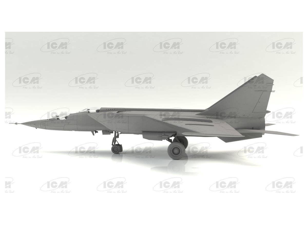 ICM MiG-25 RU, Soviet Training Aircraft | 4823044406234