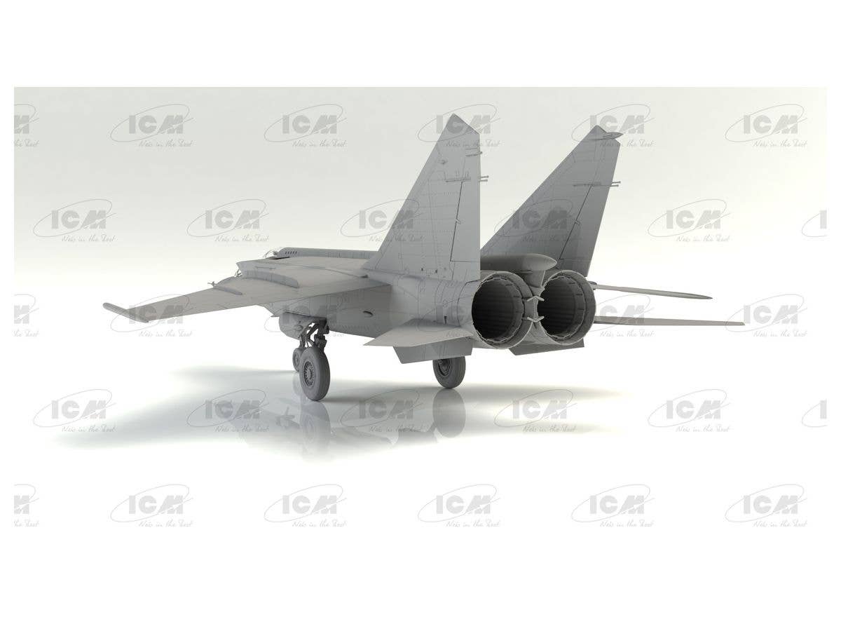 ICM MiG-25 RU, Soviet Training Aircraft | 4823044406234