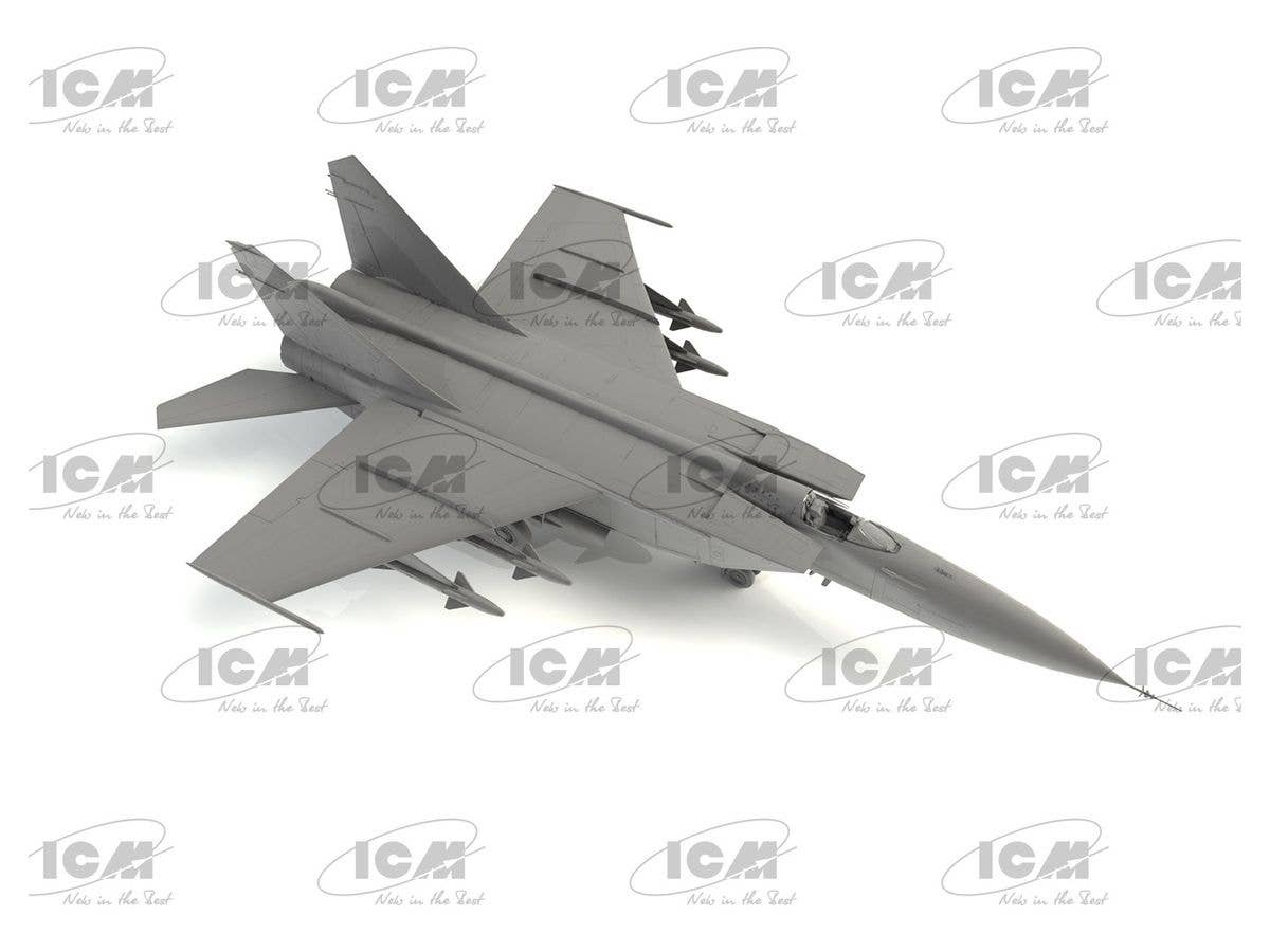 ICM 1/72 MiG-25PD - Soviet Interceptor Fighter | 4823044407569