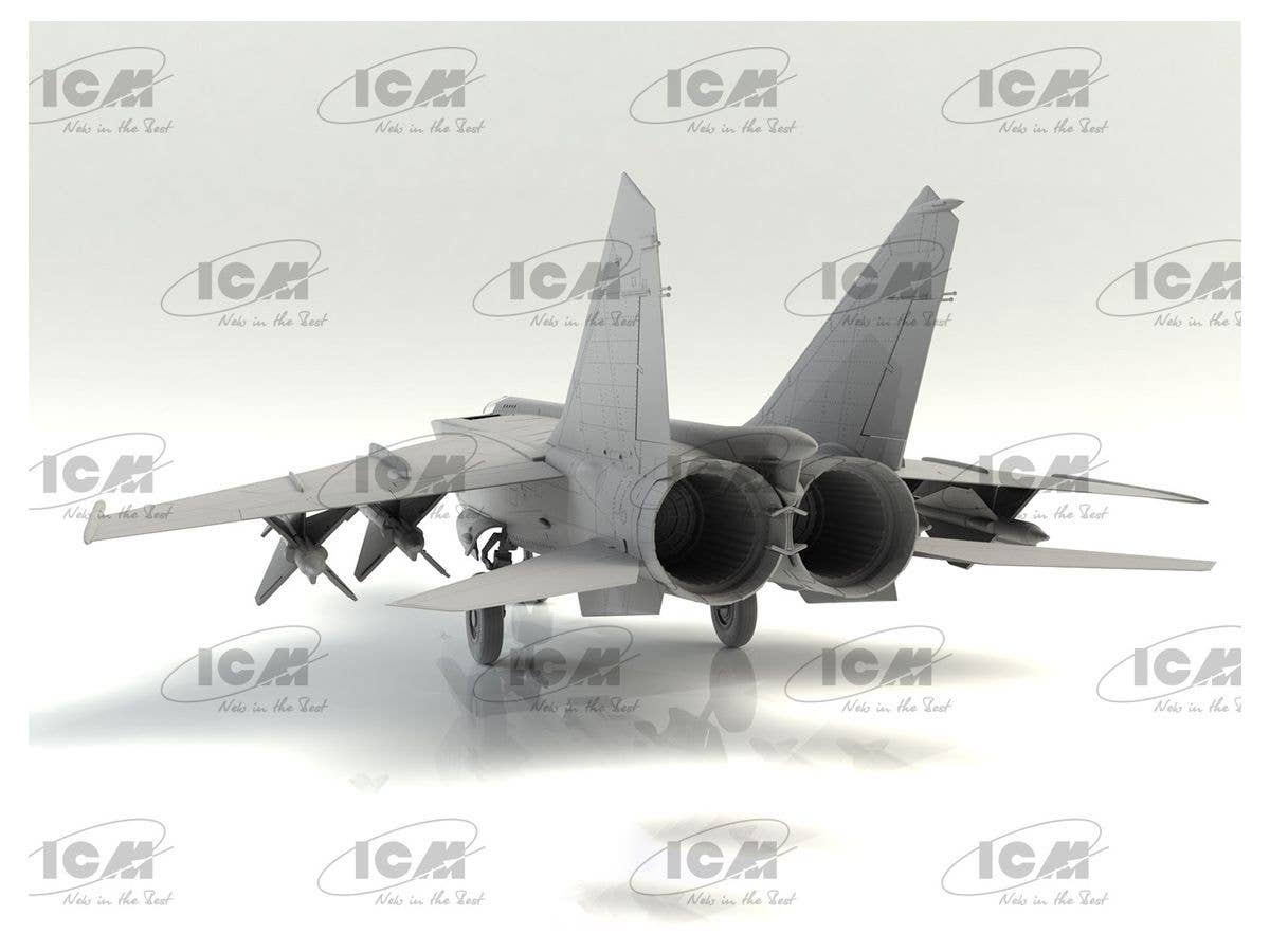 ICM 1/72 MiG-25PD - Soviet Interceptor Fighter | 4823044407569