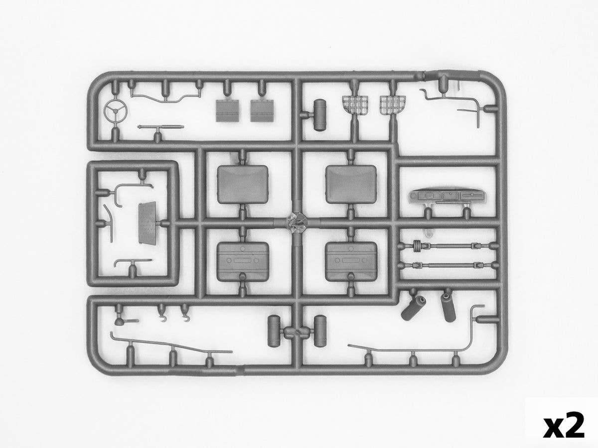 ICM 1/72 Soviet military airfield 1980s (Mikoyan-29 "9-13", APA-50M (ZiL-131), ATZ-5 and Soviet PAG-14 Airfield Plates) | 4823044408900