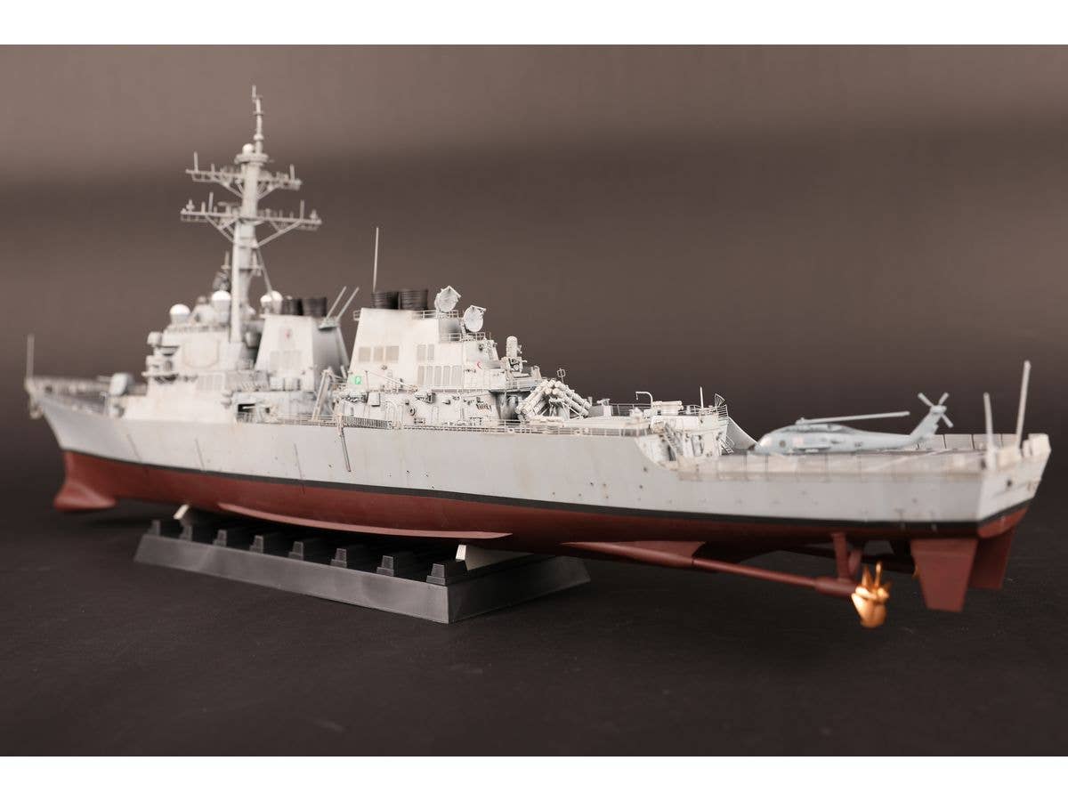 ILOVEKIT 1/200 USS Curtis Wilbur DDG-54 | 9580208620077