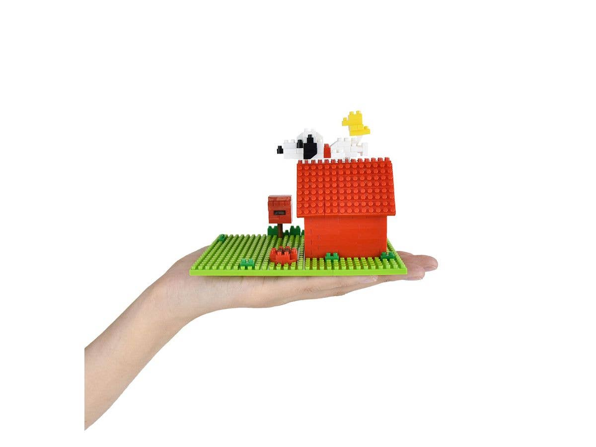Nanoblock Sights to See Series Snoopy House "PEANUTS" | 4972825224045