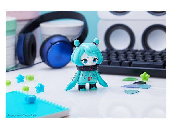 Kotobukiya Hinomoto Heavy Industries Series Ocean Exploration Robot Denshitako No.3 [Hatsune Miku Color Ver.], Pre-Painted PVC Action Figure | 4934054046263