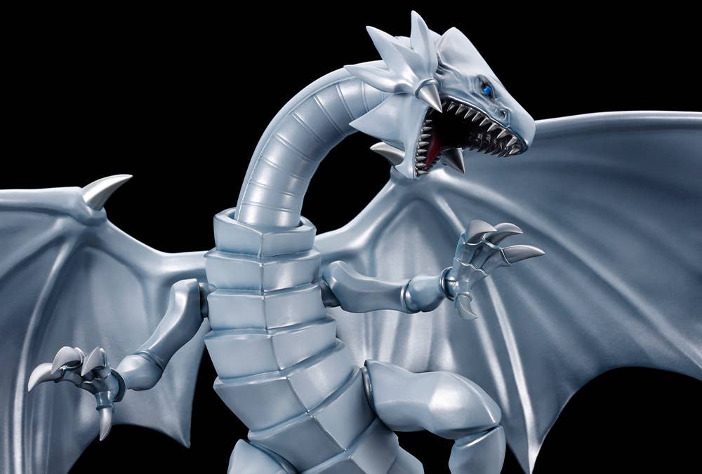 BLUE-EYES WHITE DRAGON OSHI WORKS | 4934054076260