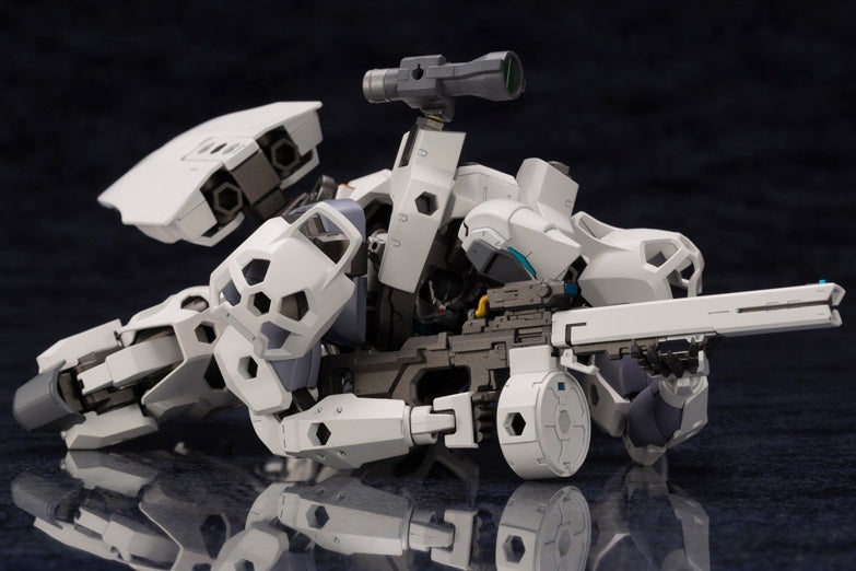 Kotobukiya 1/24 V-THOR, Hexa Gear Model Kit | 4934054030187