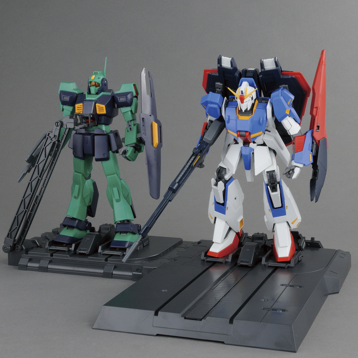 P-Bandai MG 1/100 The Gundam Base Limited Catapult Base