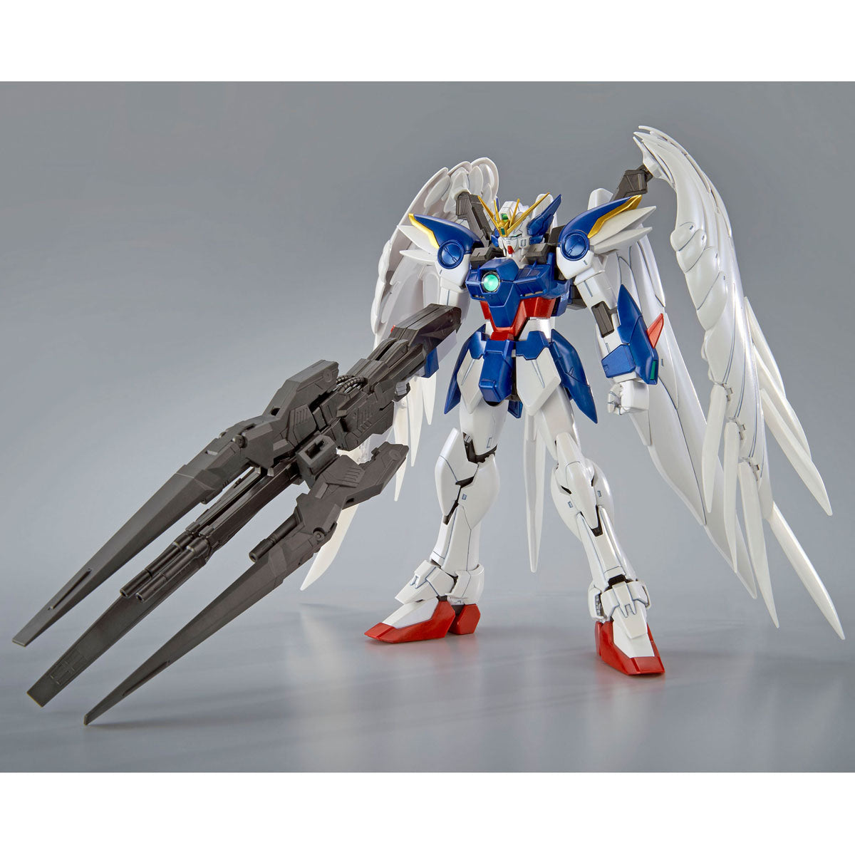 P-Bandai MG 1/100 Wing Gundam Zero EW & Drei Zwerg [Special Coating]