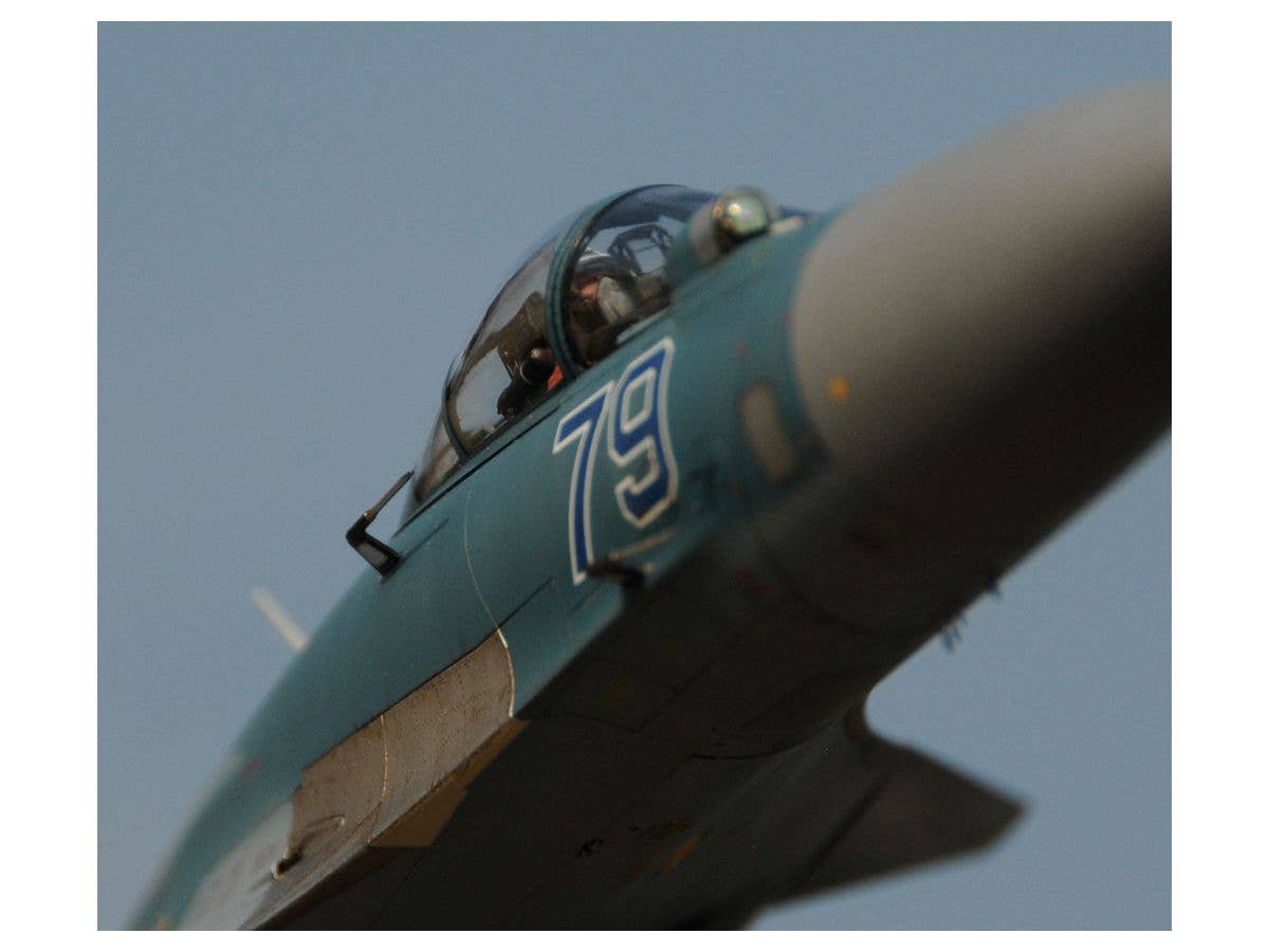 Minibase 1/48 Su-27K Sea Flanker W/Kh-41 Moskit Aircraft | 4897115990038