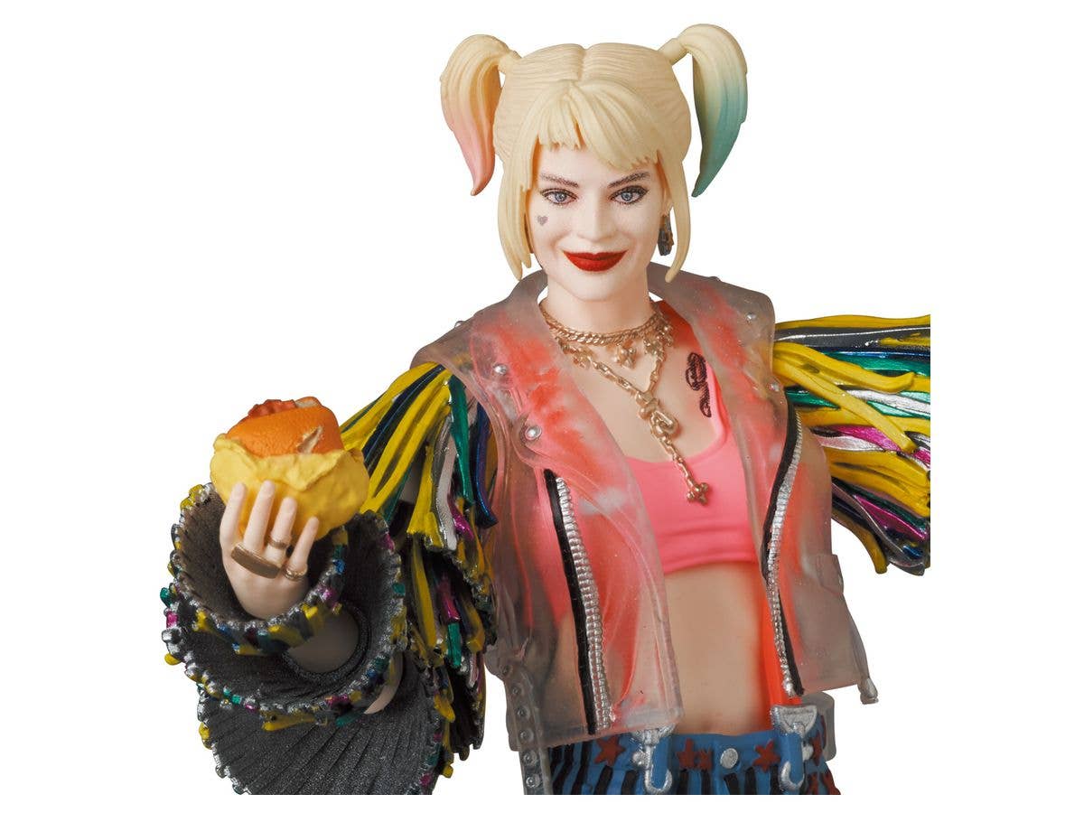 Medicom Toy MAFEX HARLEY QUINN (Caution Tape Jacket Ver.) | 4530956471594
