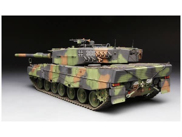 Meng 1/35 German Main Battle Tank Leopard 2 A4 | 4897038550715