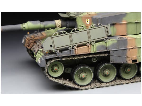 Meng 1/35 German Main Battle Tank Leopard 2 A4 | 4897038550715