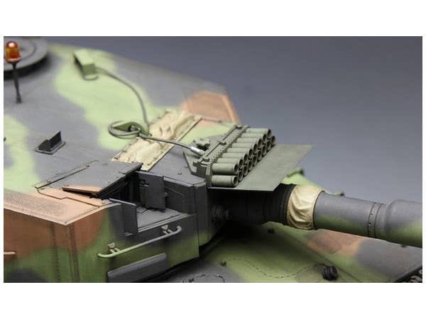 Meng 1/35 German Main Battle Tank Leopard 2 A4 | 4897038550715