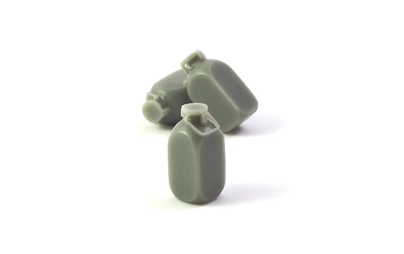 Matho 1/35 German Water Cans (5 liter) - 3 pcs. | 5907747900325