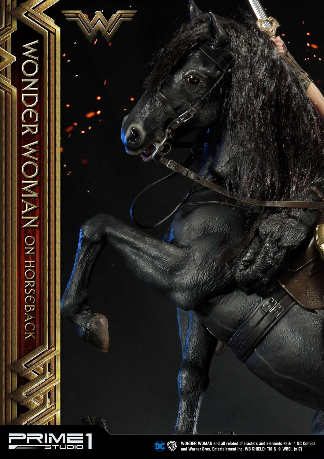 Museum Masterline Wonder Woman (Film) Wonder Woman on HorseBack Gold Version