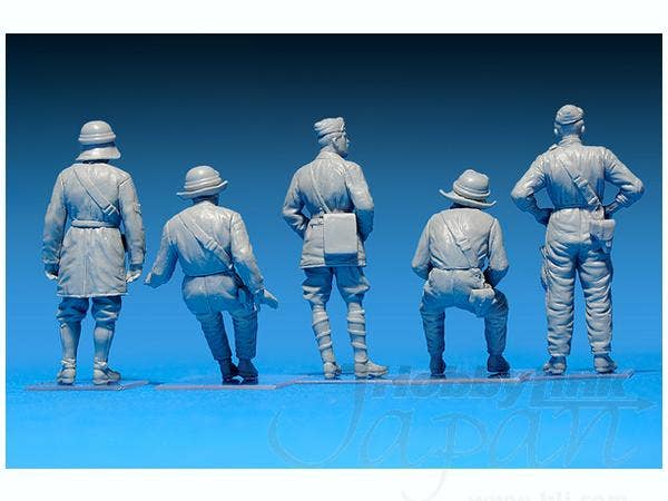 MiniArt 1/35 Italian Tank Crew | 4820041102190