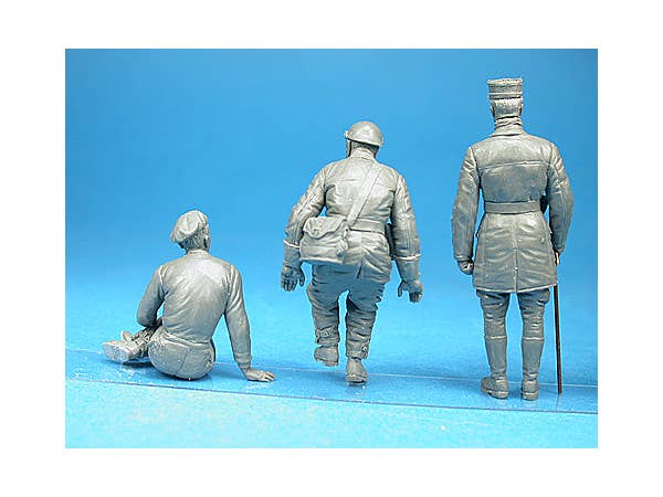 MiniArt 1/35 French Tank Crew | 4820041102220