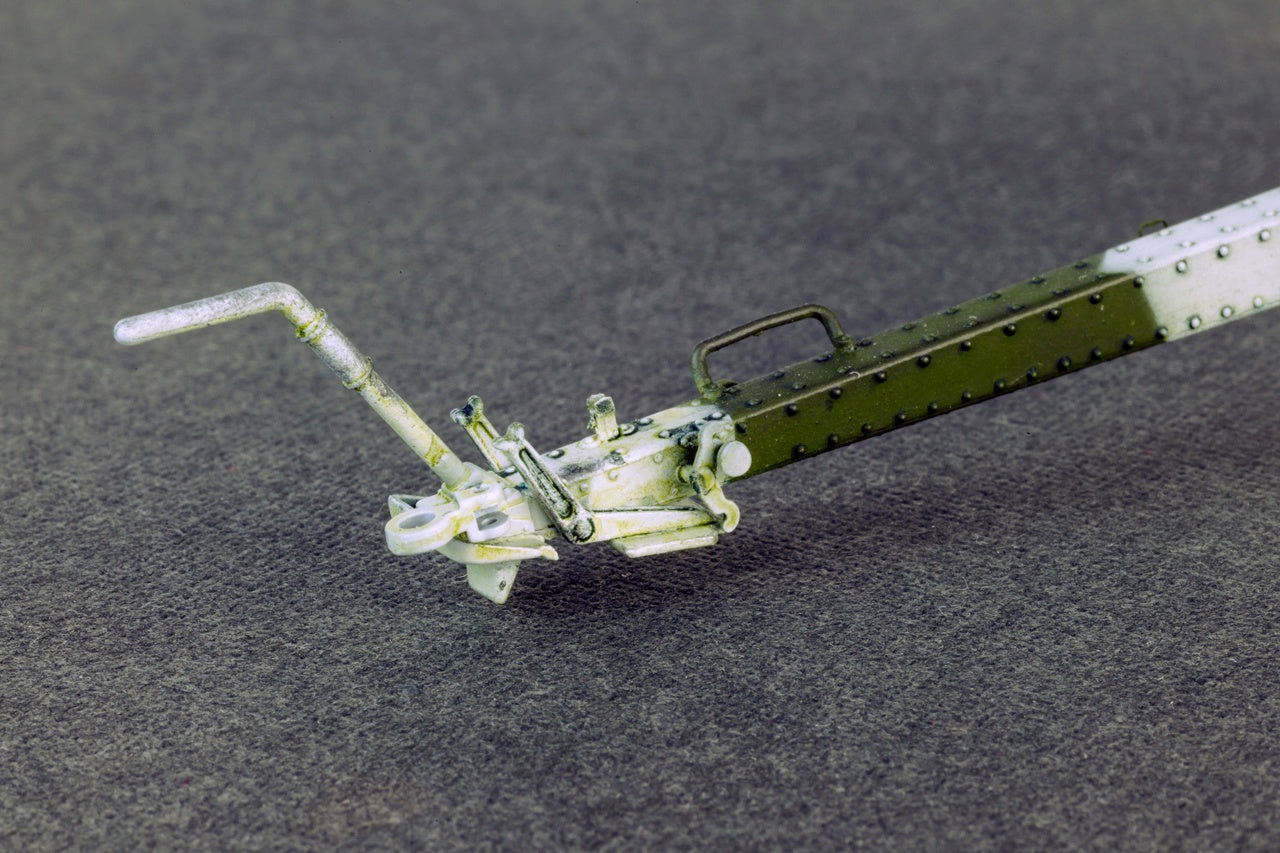 MiniArt 1/35 USV-BR 76-mm Gun Mod.1941 w/Limber & Crew | 4820041102886
