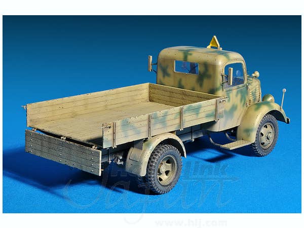 MiniArt 1/35 MB L1500 A 4x4 Cargo Truck | 4820041102718