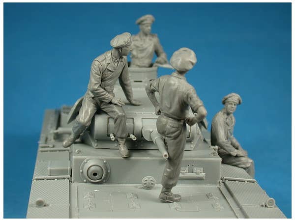MiniArt 1/35 German Tank Crew (France 1940) | 4820183310248