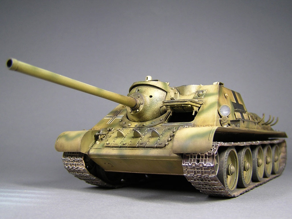 Miniart [35229] 1/35 Jagdpanzer SU-85 ( r ) w/Crew | 4820183310781